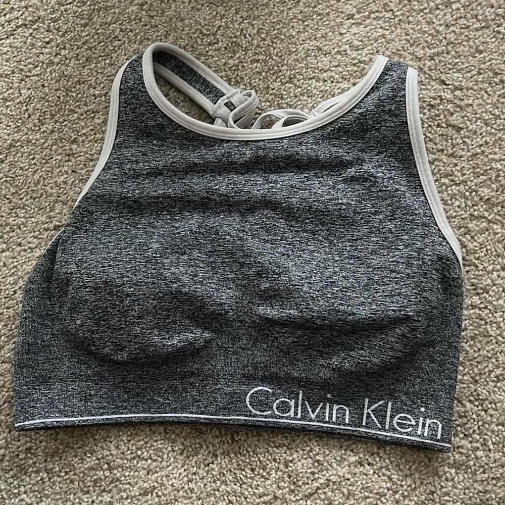 High neck Calvin Klein performance sports bra